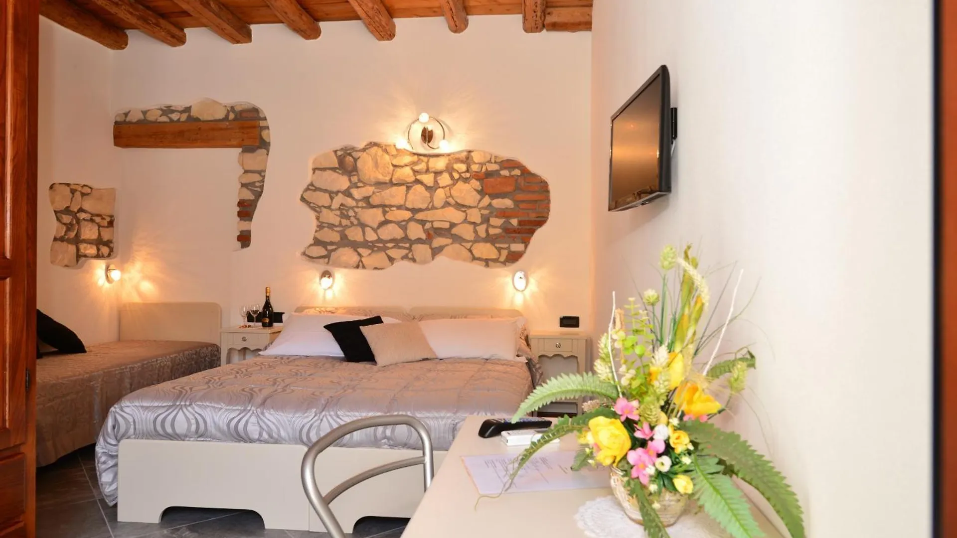 ** Affittacamere Cq Rooms Verona Italia
