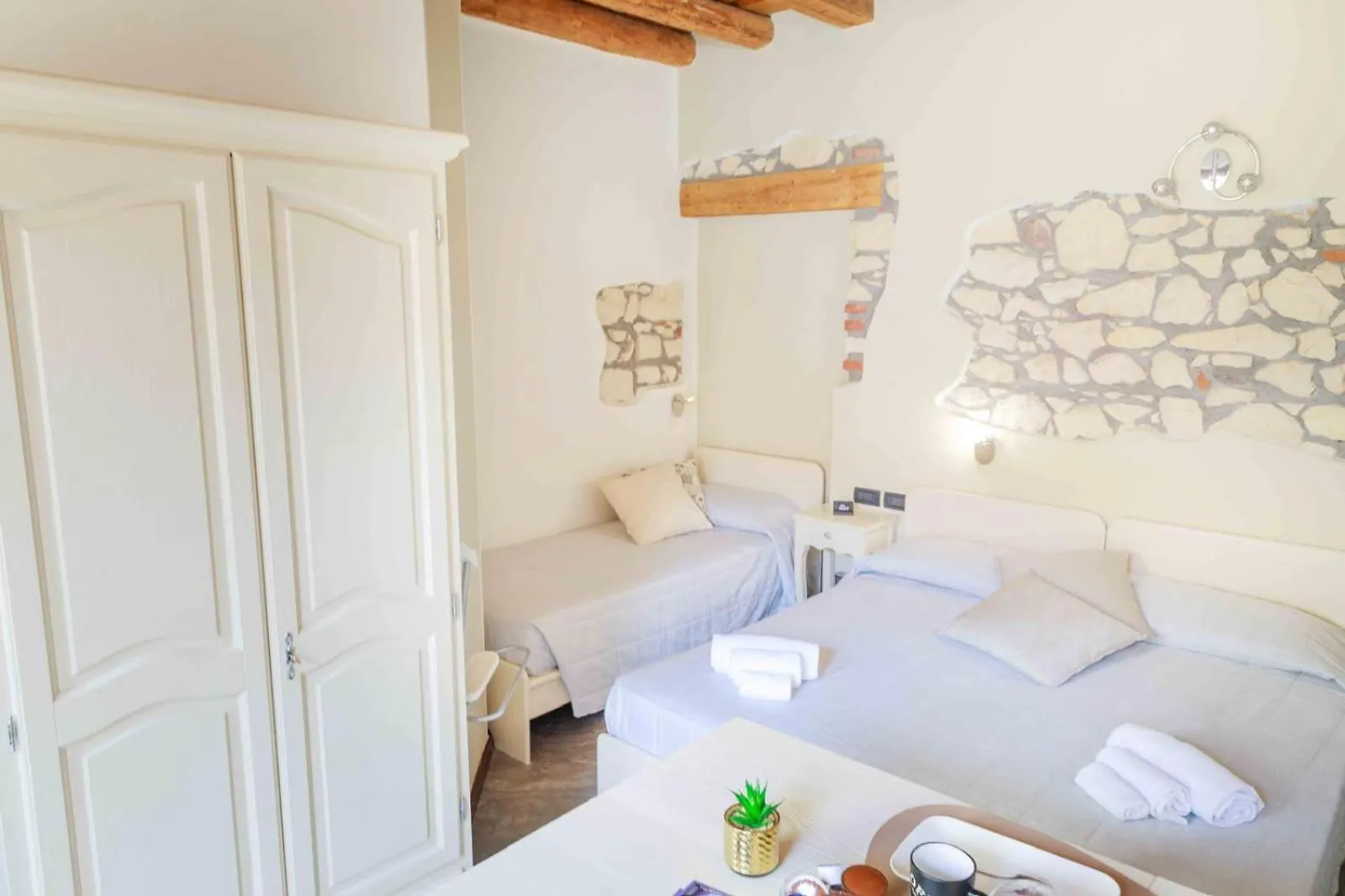 ** Affittacamere Cq Rooms Verona Italia