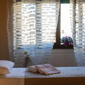 2* Casa de hóspedes L'opera