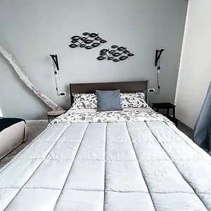 https://salecce-bb.lecce-hotels.com